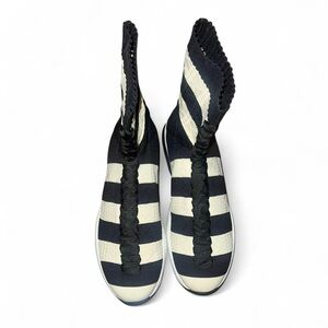 Fendi Authentic Black and white striped knitted sock sneakers. 
Size 40
